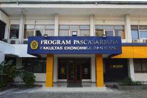 Gedung Magister Ekonomi FEB Undip